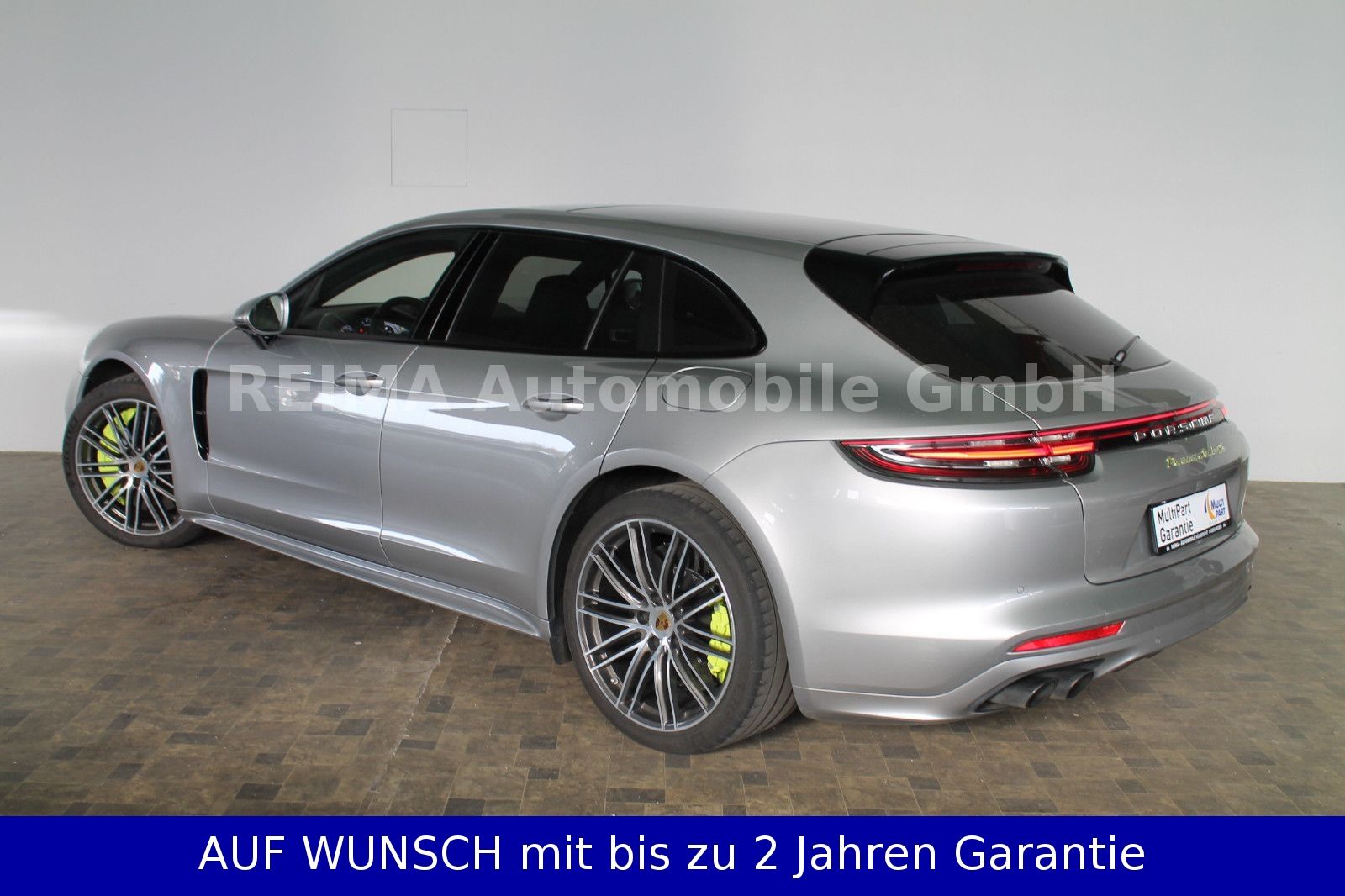 Fahrzeugabbildung Porsche Panamera Sport Turismo Turbo S E-Hybrid, Matrix