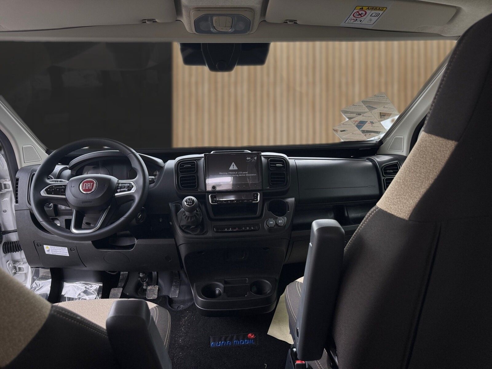 Fahrzeugabbildung Eura Mobil Activa One AO 650 HS Travel Plus/Mark./Fahrradt.