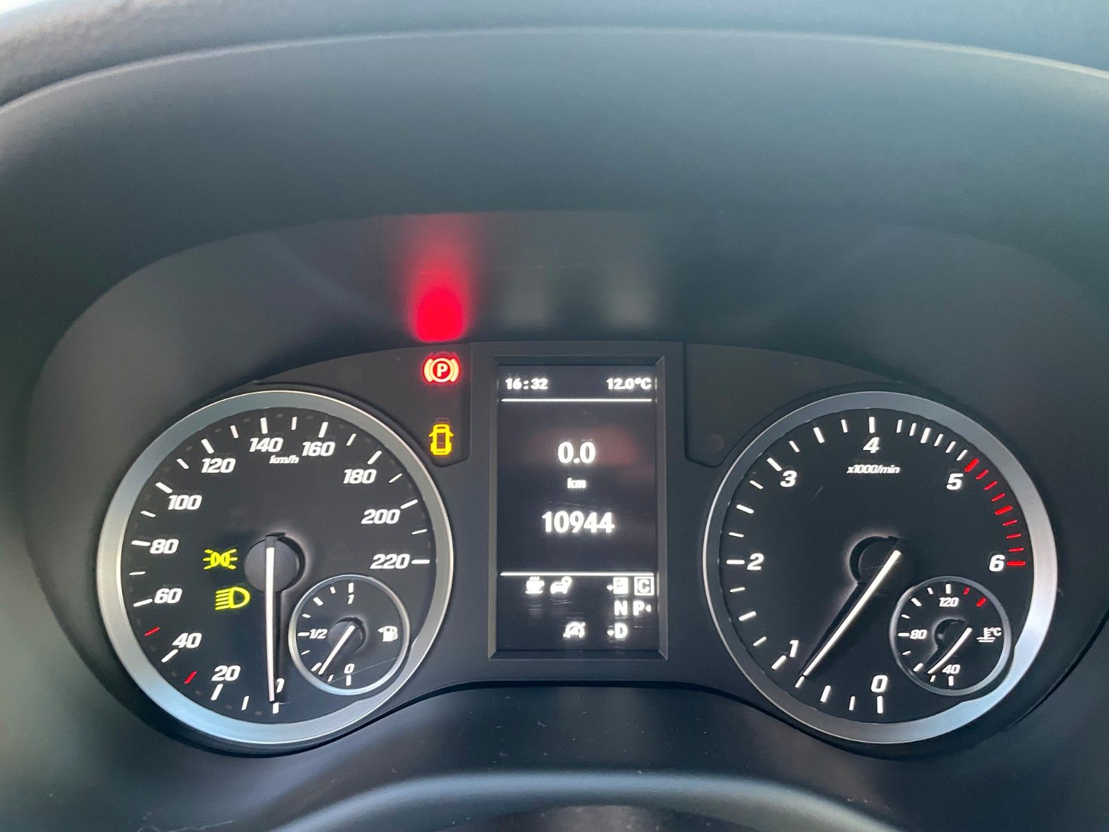 Fahrzeugabbildung Mercedes-Benz Vito 116 CDI Tourer 2xKlima Kamera LED