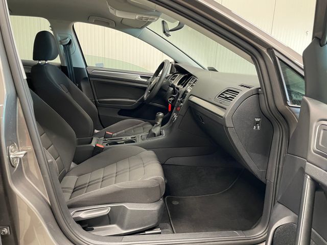 Golf VII Trendline 1.2 TSI PDC TEMPO