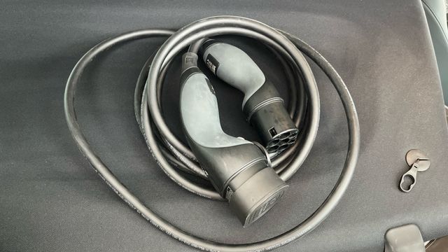 Fahrzeugabbildung Mercedes-Benz A 250 e Style+Leder+Navi+LED+MBUX+DAB