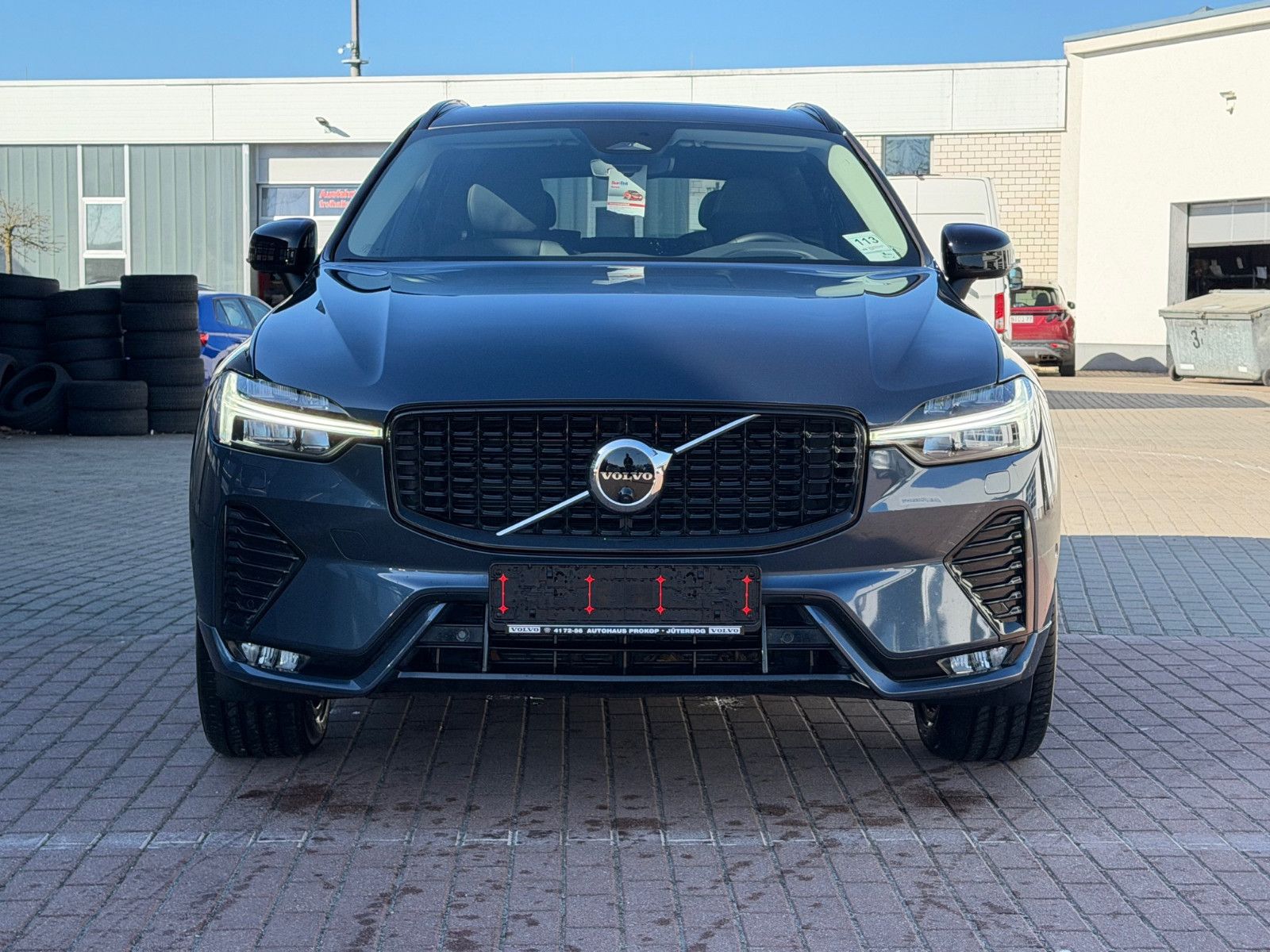 Fahrzeugabbildung Volvo XC60 B5 D Ultimate Dark AWD*STHZG*PANO*360°*ACC