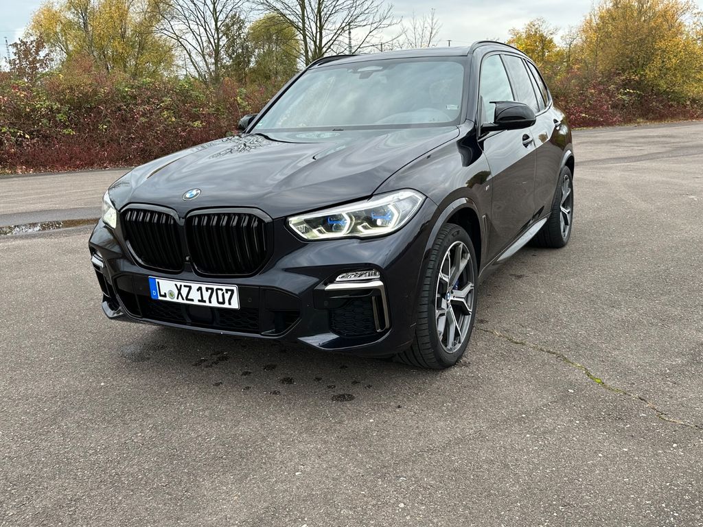 BMW X5 M50