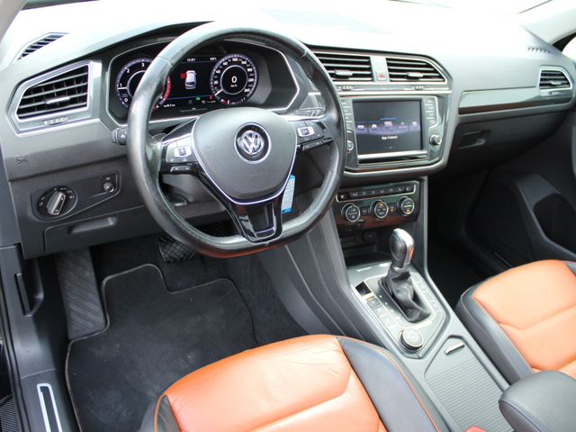 Tiguan 2,0 TDI Highline 4M AHK*Leder*PanoD