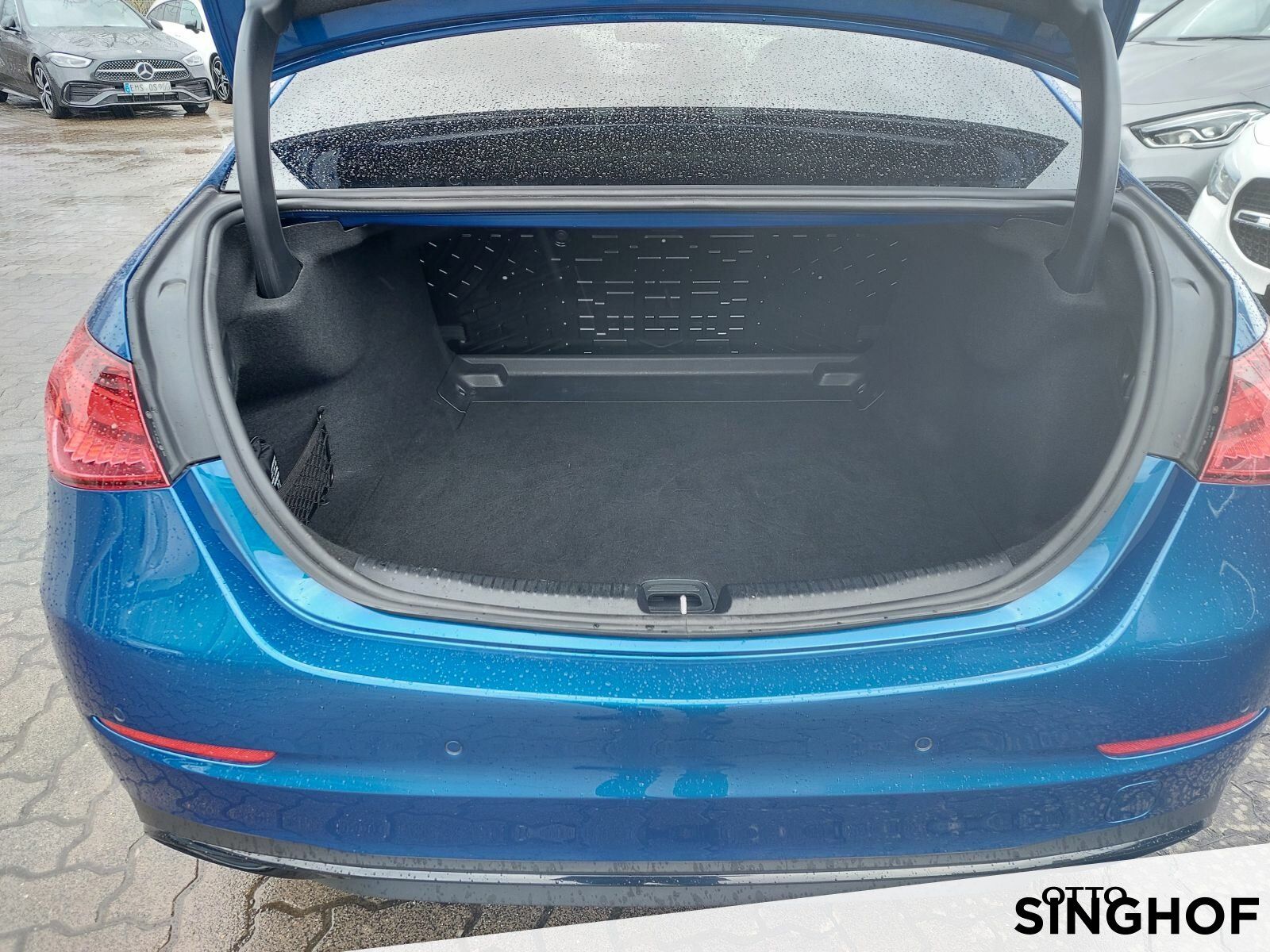 Fahrzeugabbildung Mercedes-Benz C 300 Avantgarde +Night+ LED digital+Distronic+