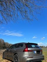 Volvo V60 D4 AWD Geartronic Inscription 2. Hand - silberne Volvo V60
