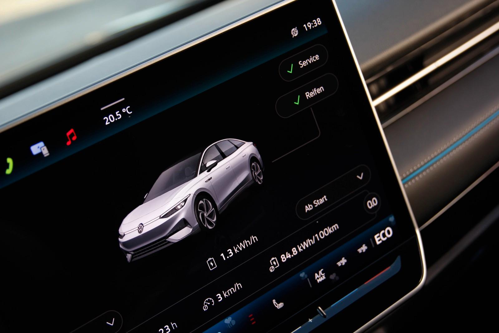 Volkswagen ID.7 Pro 210kW/HUD/Memory/Matrix/32353netto