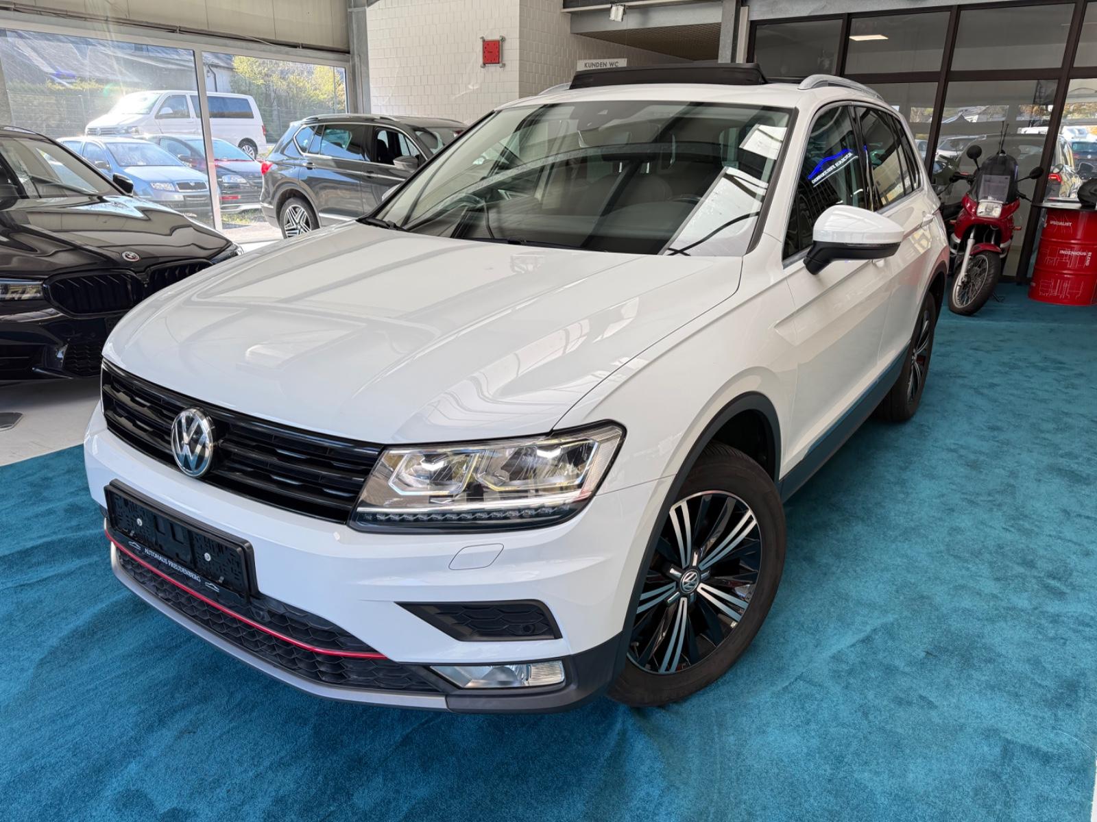 Volkswagen Tiguan Highline 4Motion*1.Hand*AHK