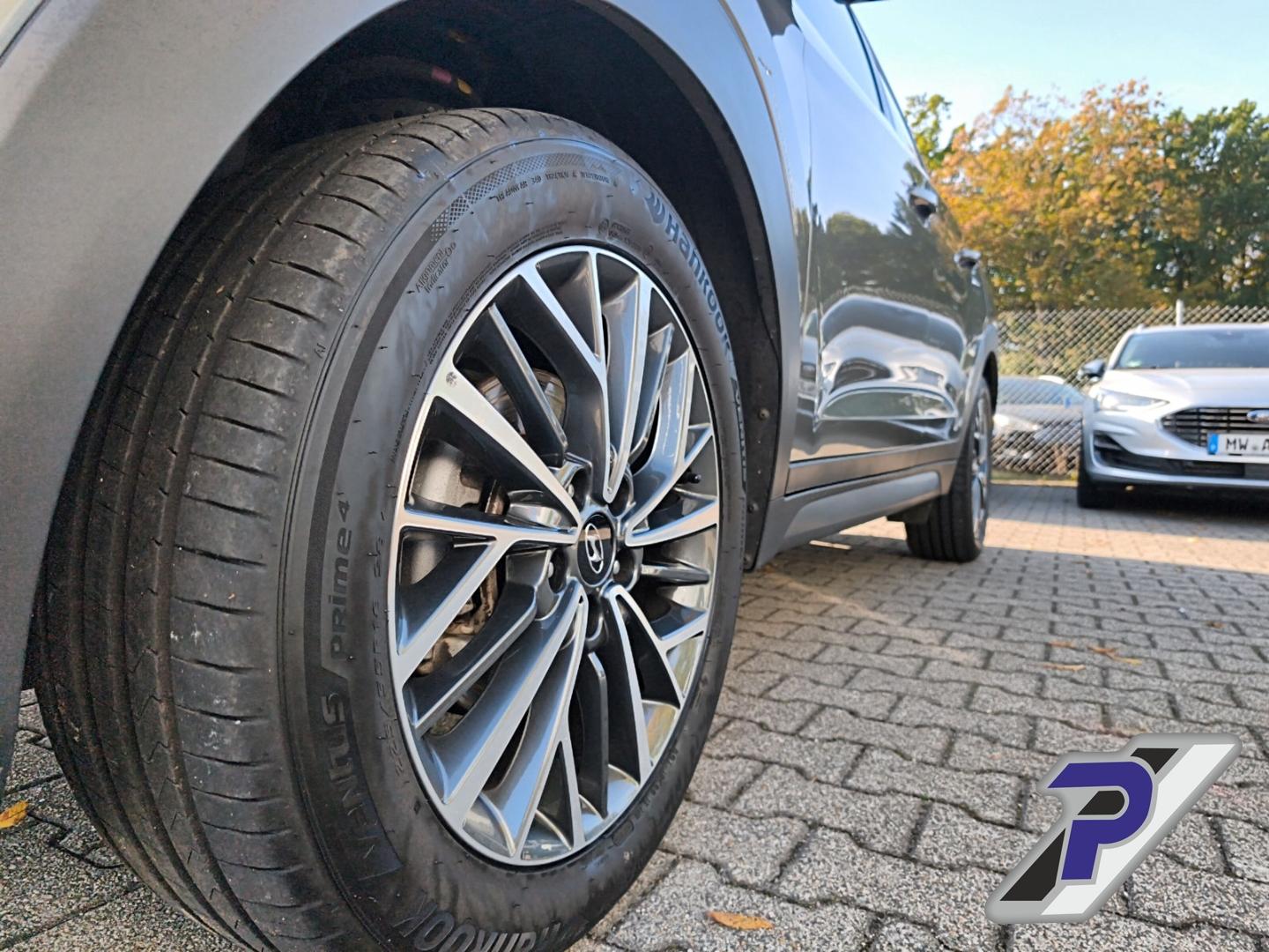 Hyundai Tucson Style 4WD NAVI+FAHRERASSISTENZ-PAKET AHK 