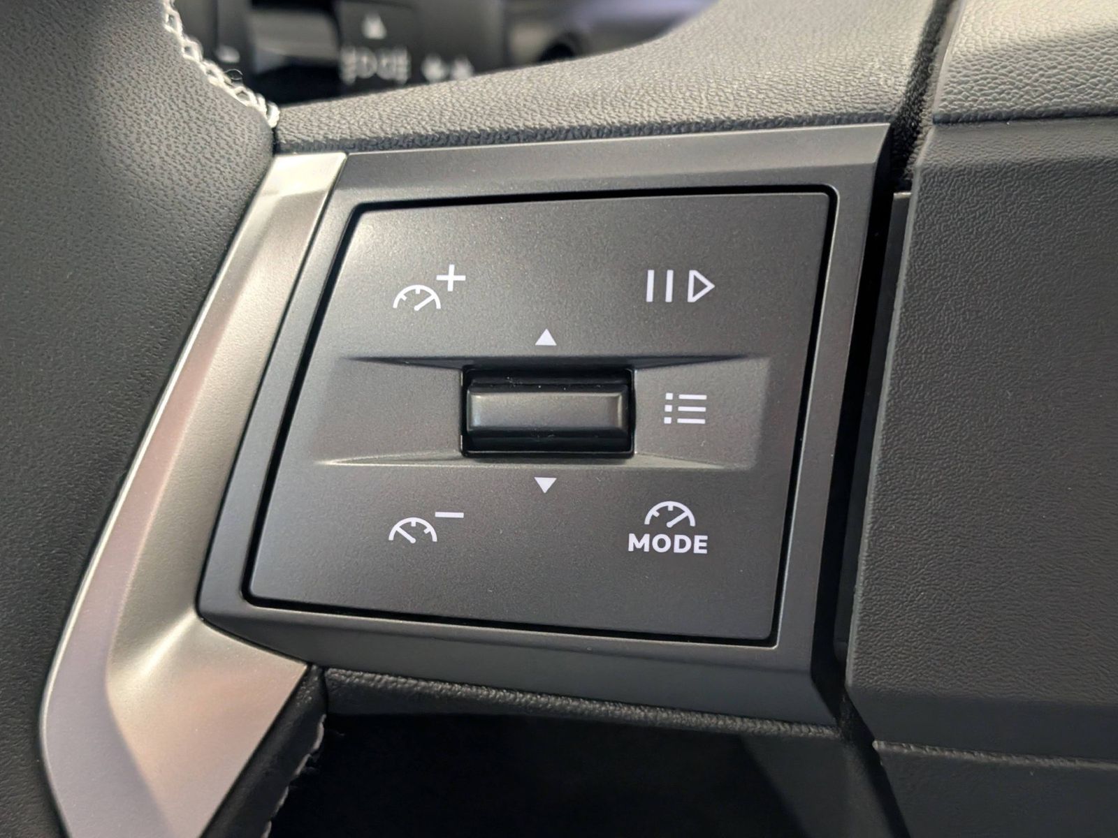 OPEL Frontera 1.2 GS Hybrid eDCT Kamera Navi – Bild 28