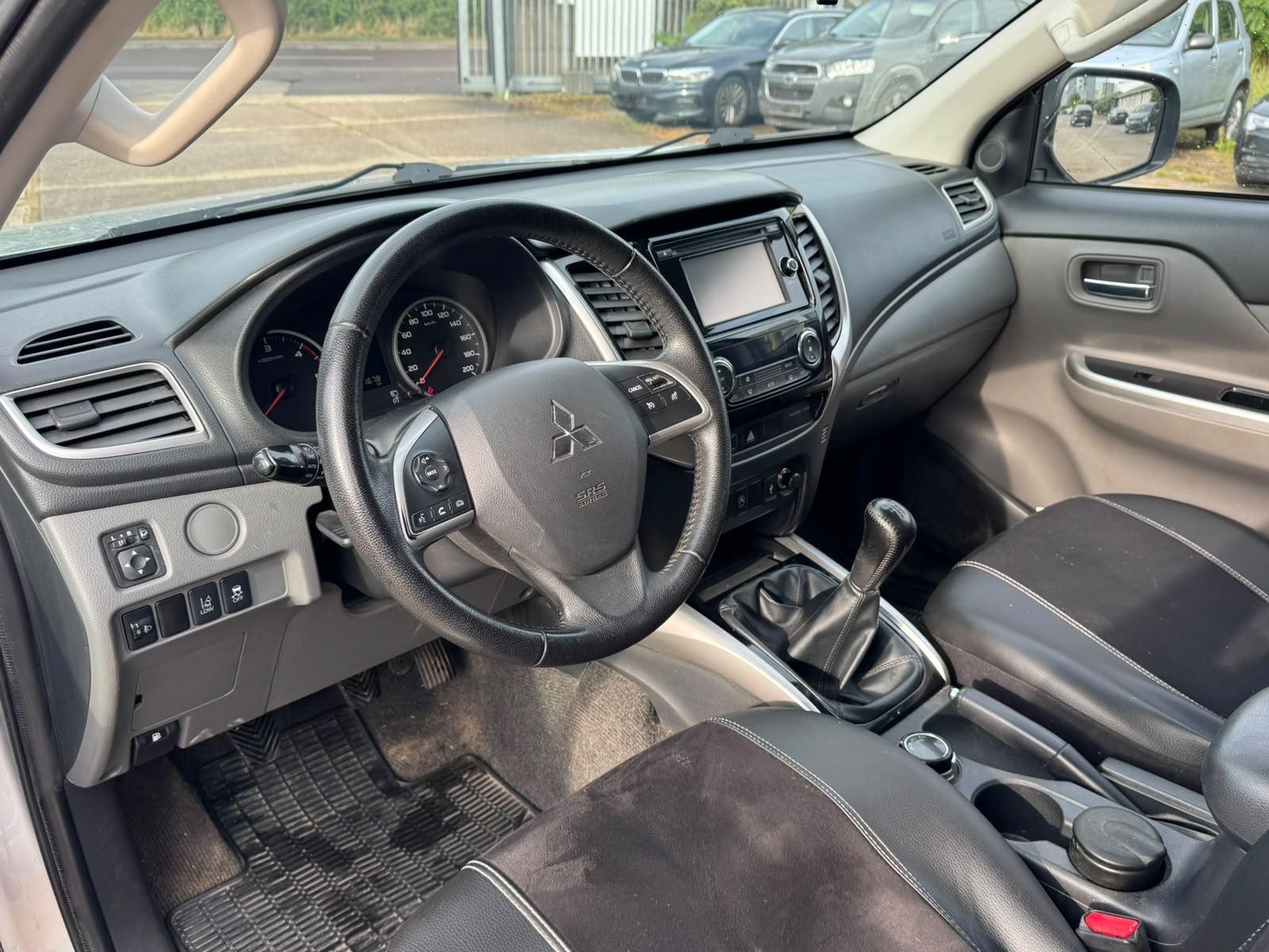 Mitsubishi L200 PLUS DOPPELKABINE 4WD ROADRANGER TÜV 10/27