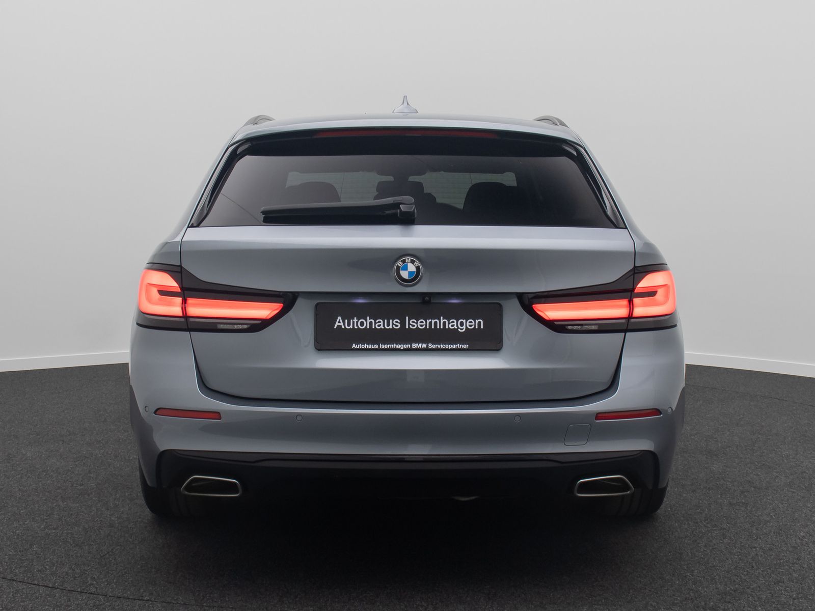 Fahrzeugabbildung BMW 520d DisplKey 4xKlima Laser HUD DAB Kamera AHK
