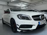 Mercedes-Benz AMG A45 Edition1/ Aerodynamik-Paket/Traumzustand - weiße Mercedes-Benz A 45 AMG