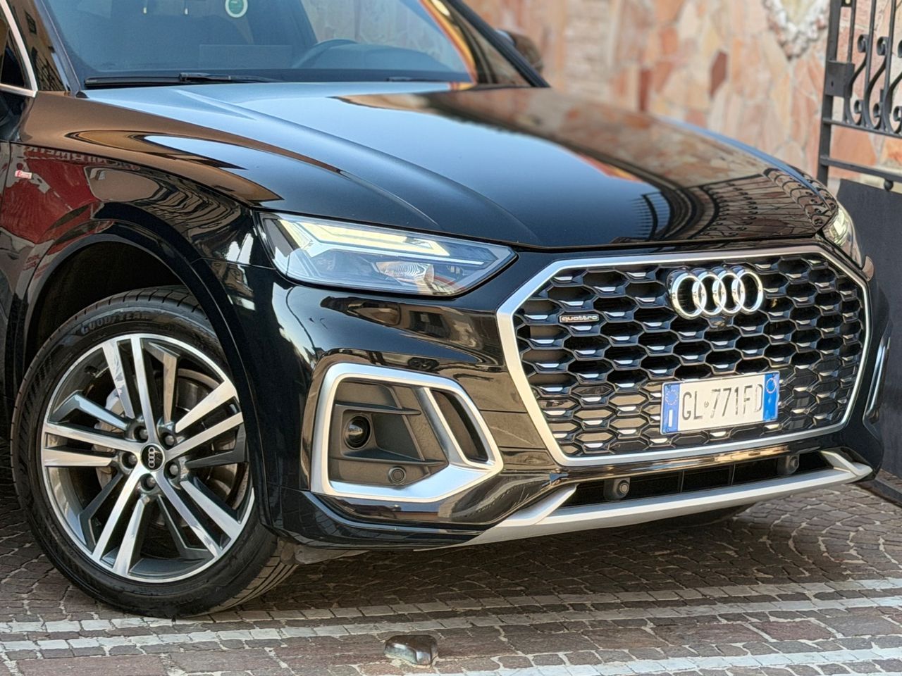 Audi Q5 40 TDI 204 CV quattro S tronic line plus imagem 2
