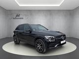 Mercedes-Benz GLC 300e 4Matic AMG Pano JS Garantie 07.2026 - Mercedes-Benz GLC 300 mit Hybrid-Antrieb: Schwarz, Panorama-Dach