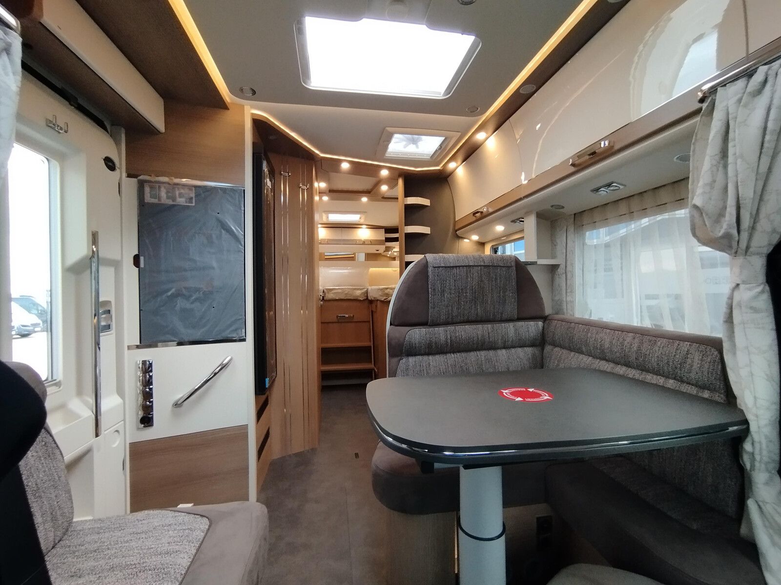 Fahrzeugabbildung Malibu T 450 RB LE comfort Mercedes,Distronic,LED,Autom