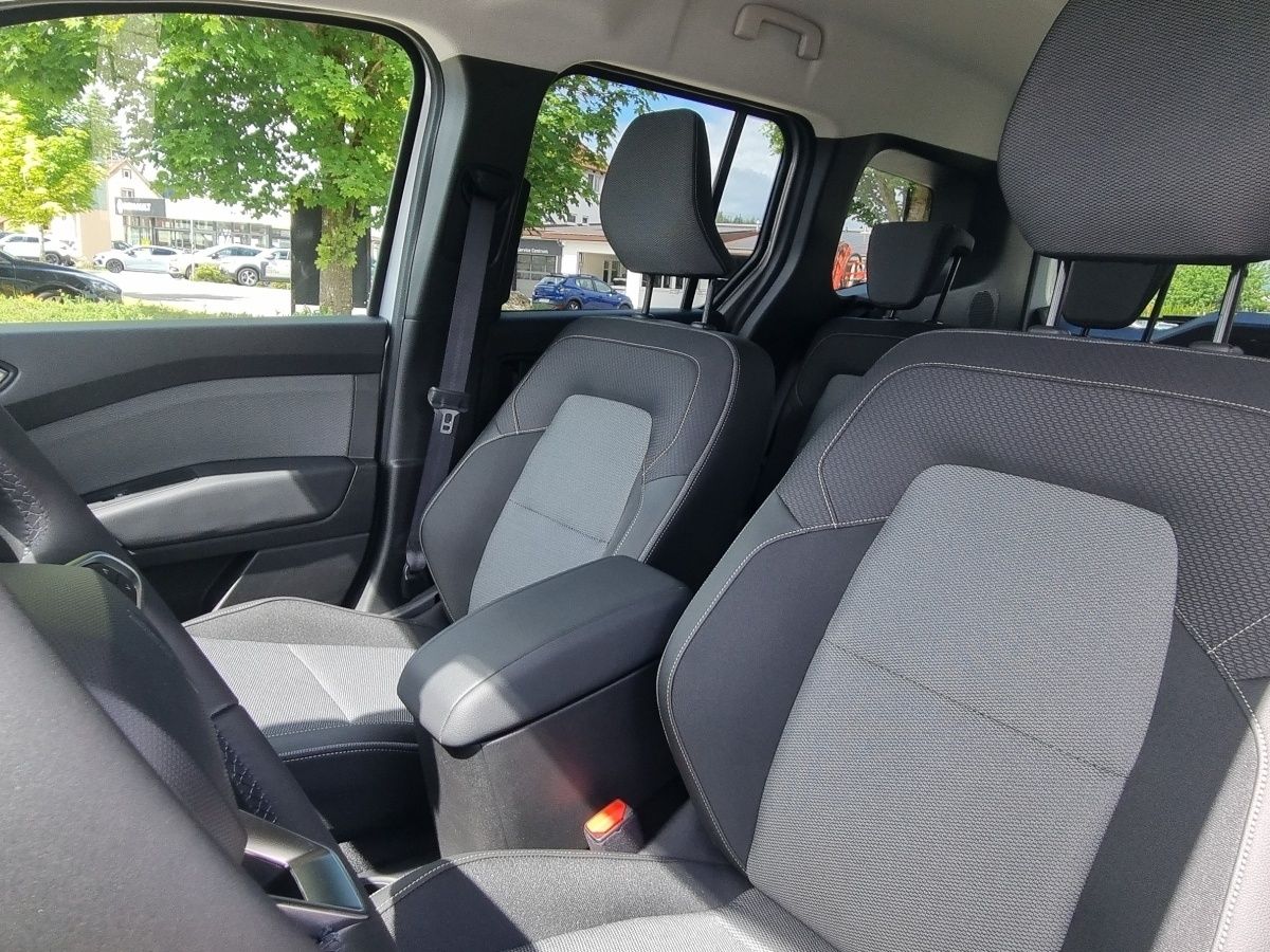 Fahrzeugabbildung Renault Kangoo PKW TECHNO TCe 130 EDC