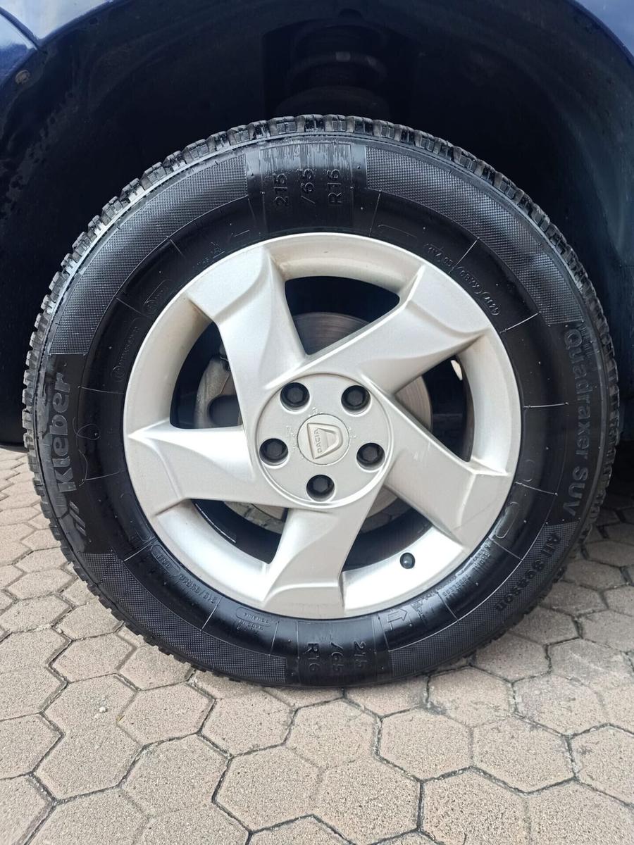 Dacia Duster 2012 — photo 11