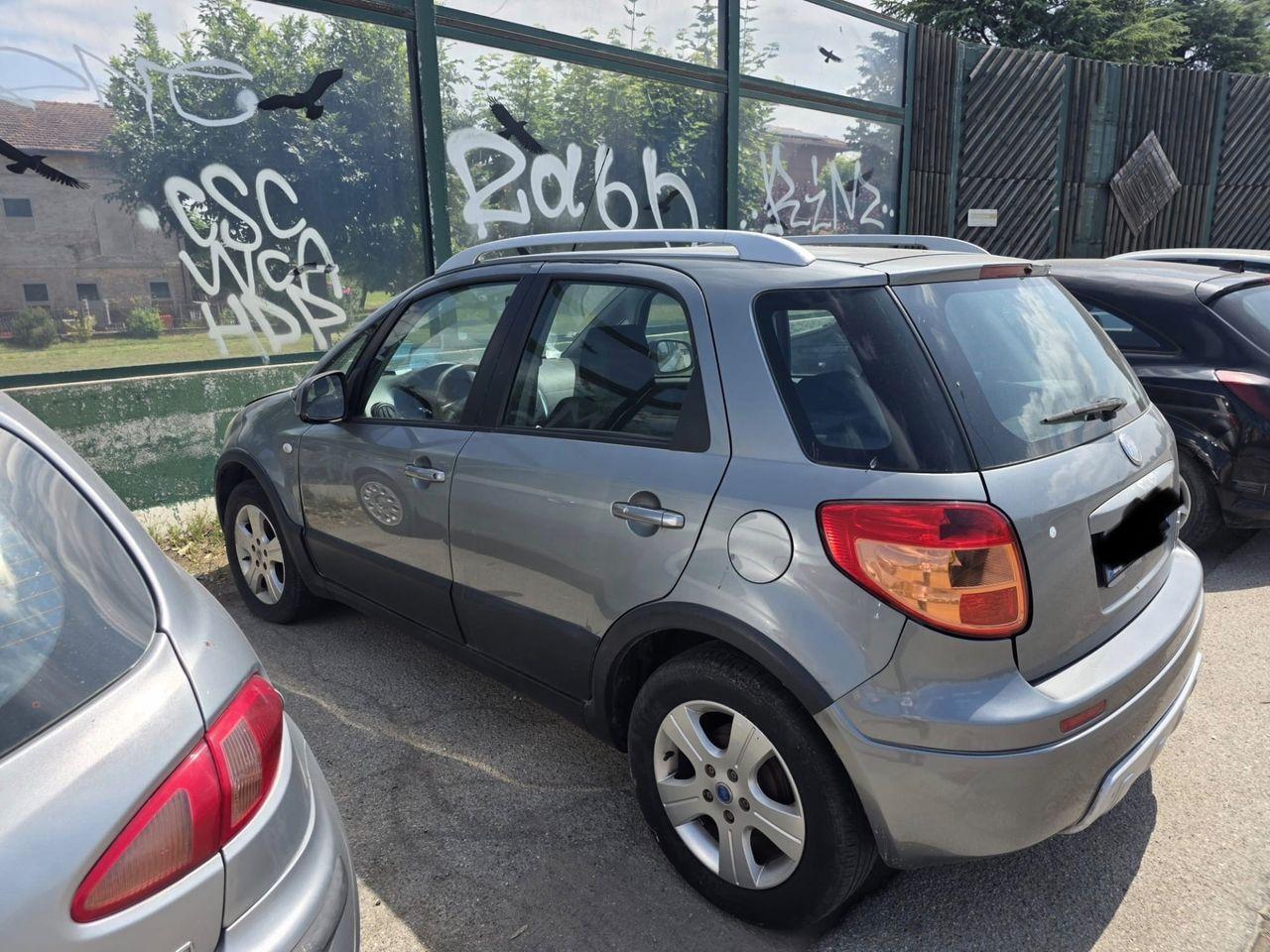 Fiat Sedici 2006 — engine 1.586 cm³, 107 HP (79kW)