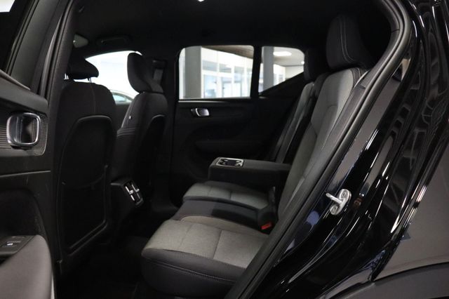 Fahrzeugabbildung Volvo XC 40 XC40 Plus Dark AWD|H/K|AHK|LED|KAMERA|