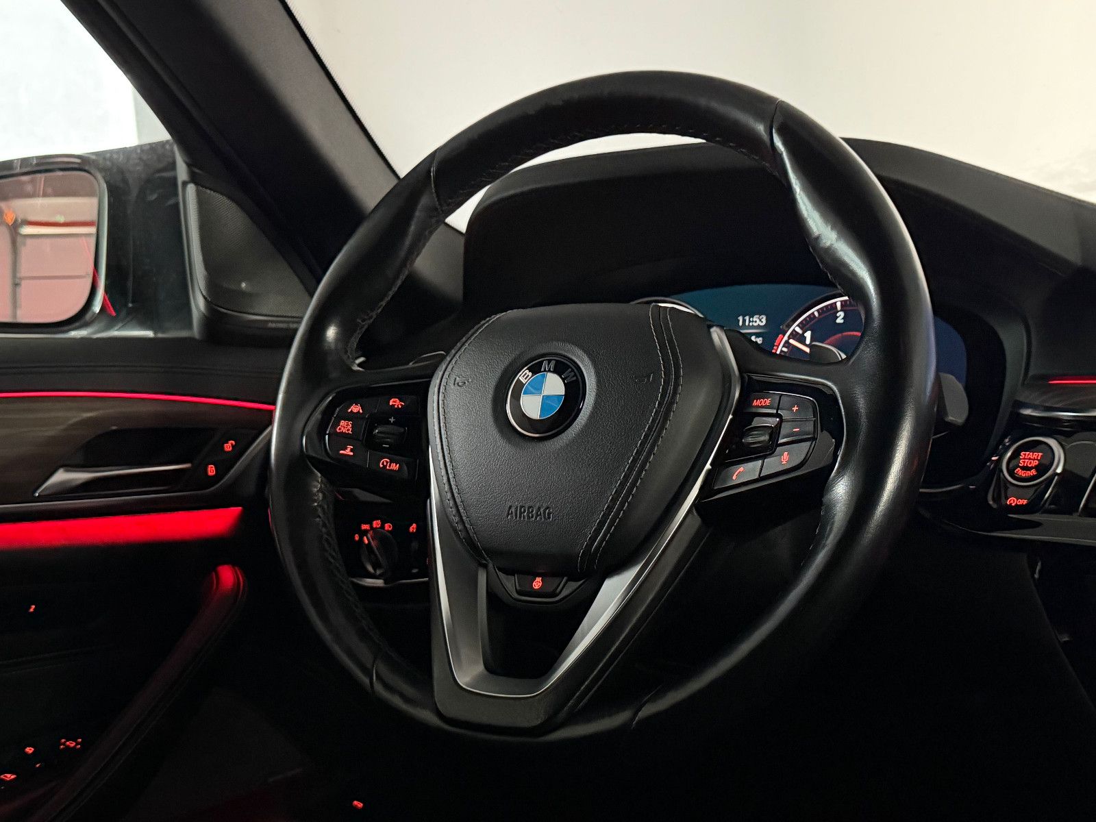 Fahrzeugabbildung BMW 540 d xDrive SPORT Line/360*/LED/HuD/H&K/ACC