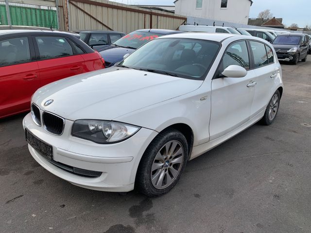 BMW 118d Navi Sitzheizung PDC Euro 5