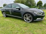 Volkswagen Passat Lim. Highline BMT/Start-Stopp 4Motion - Volkswagen Passat: Highline