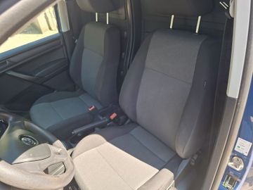 Volkswagen Caddy - 12