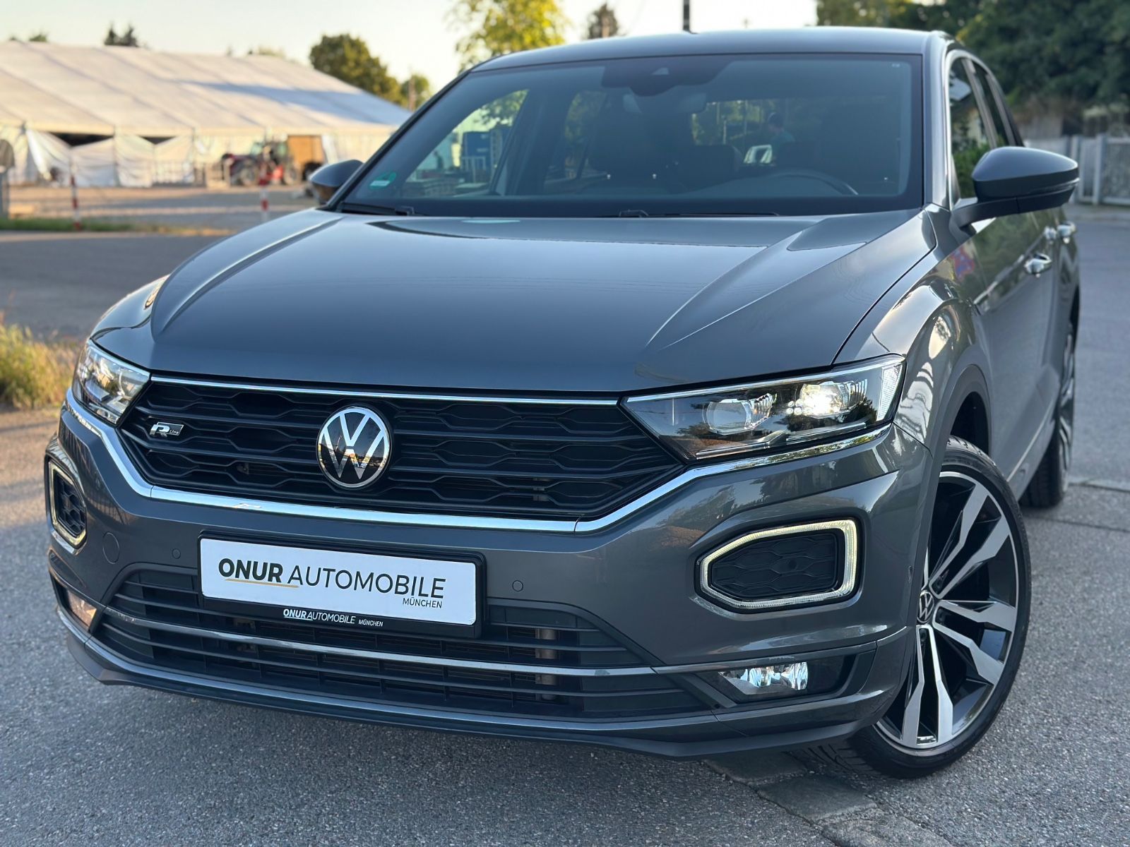Volkswagen T-Roc R-Line Sport Aut. Navi Beats Kamera 19" imagem 3