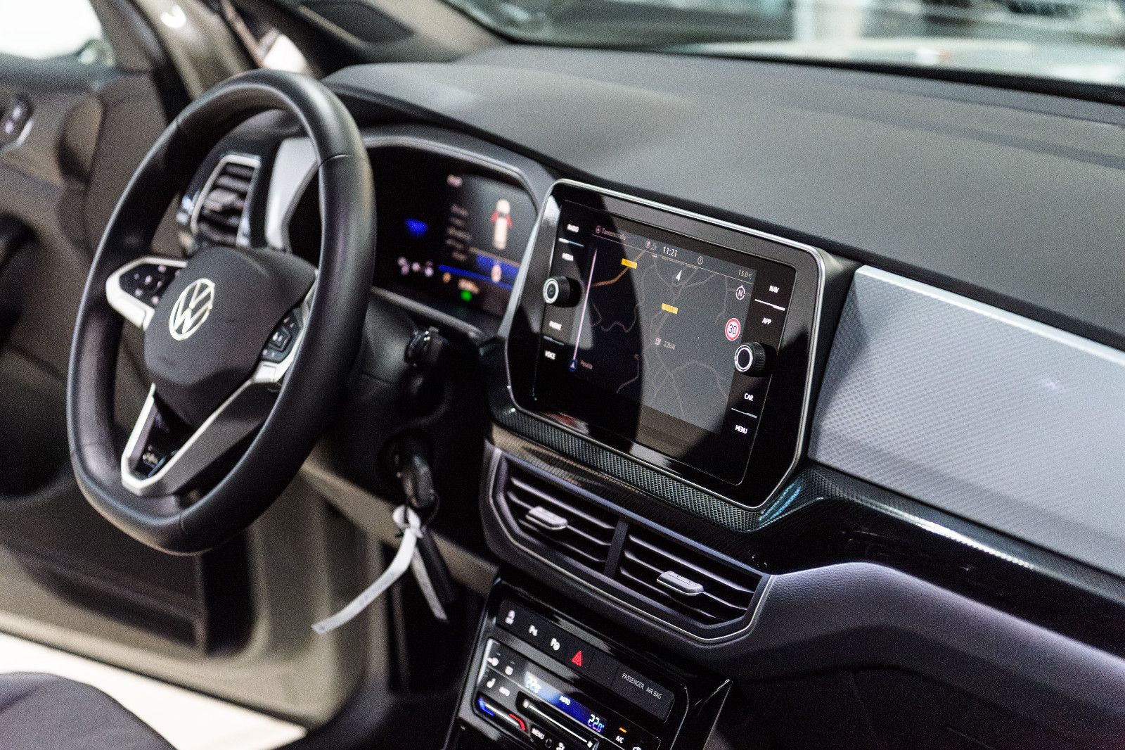 Fahrzeugabbildung Volkswagen T-Cross Goal 1.0 TSI DSG LED+AHK+NAVI+SHZ+ACC