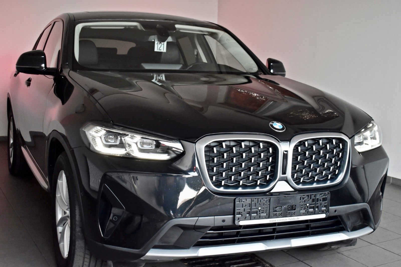 Fahrzeugabbildung BMW X4 xDrive 20dA Leder,Navi,LED,Panorama,SH,PDC