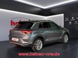 Volkswagen T-Roc Style 1.5 TSI DSG LED+NAVI+KAMERA+ACC+SHZ - mit Benzin-Antrieb: Berganfahrassistent, Geländewagen