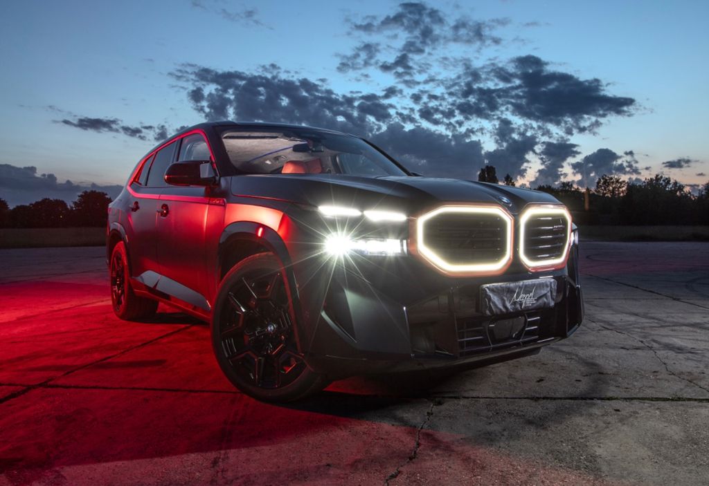 BMW XM