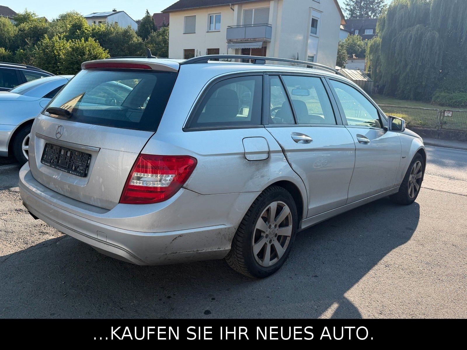 Mercedes-Benz C200 2012 — photo 7