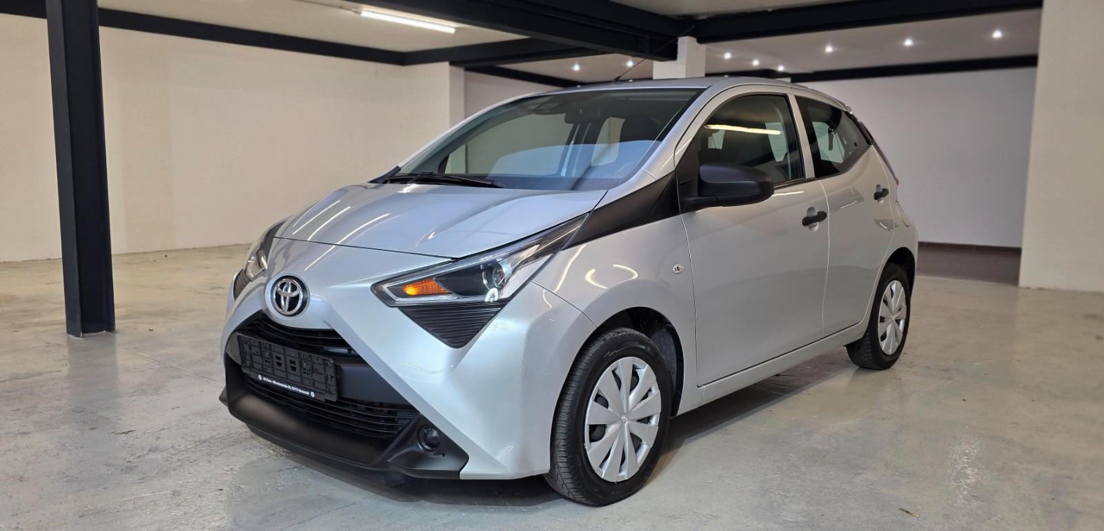 Toyota AYGO X 1.0 / KLIMA / 1. Hand / Scheckheftgepfl.