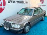 Mercedes-Benz W 124 250 D/CLIMA/RUSTFREE