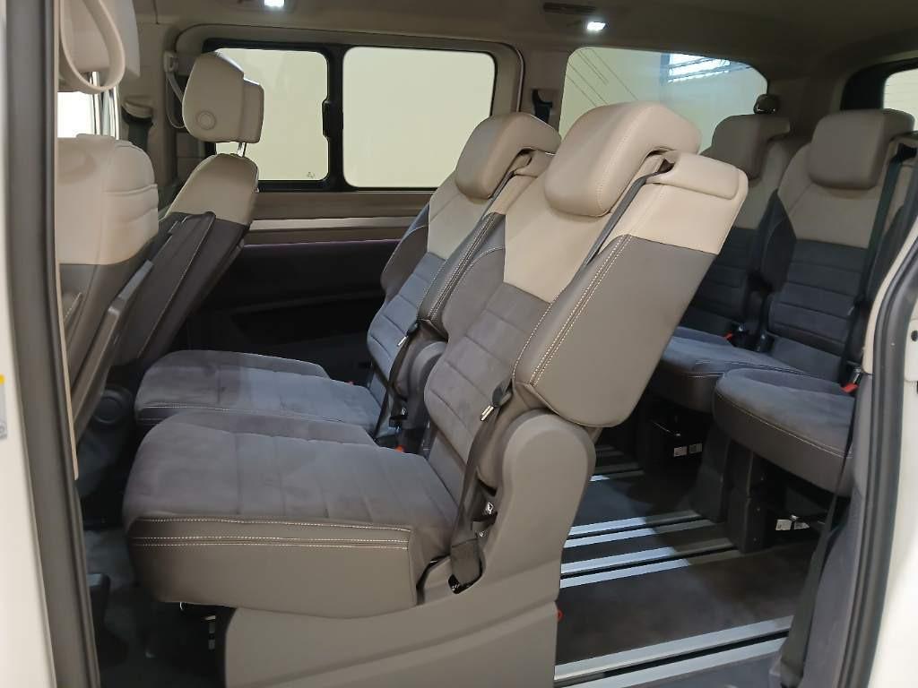 Volkswagen T7 Multivan Style lang AHK/ACC/RFK/EASYOPEN/APPL