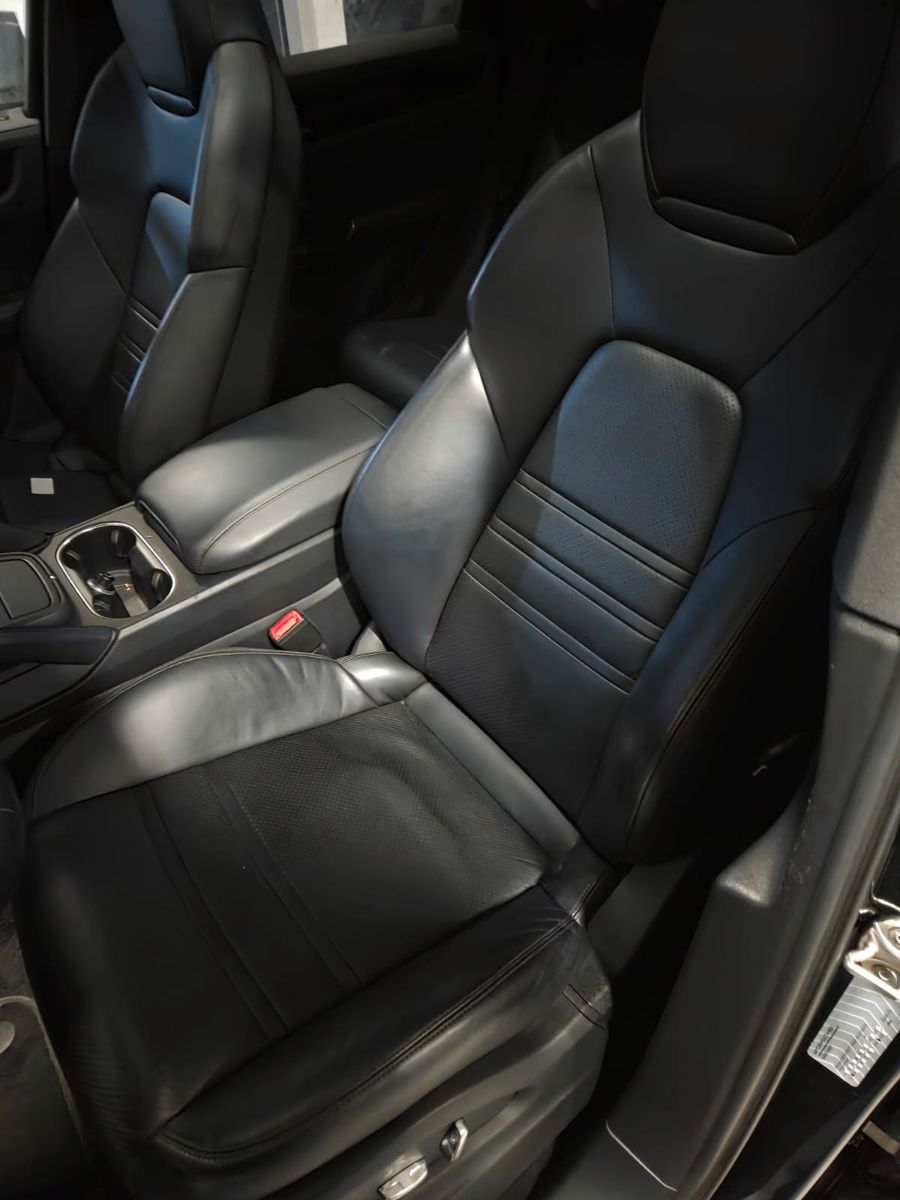 Fahrzeugabbildung Porsche Cayenne Coupe E-Hybrid