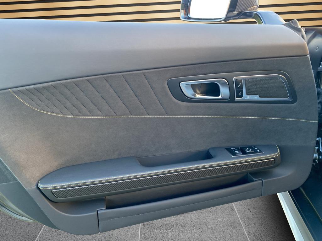 Mercedes-Benz AMG GT R