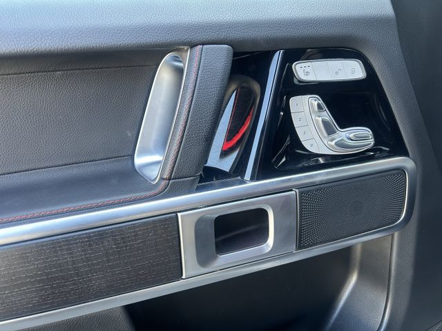 Mercedes-Benz G 400
