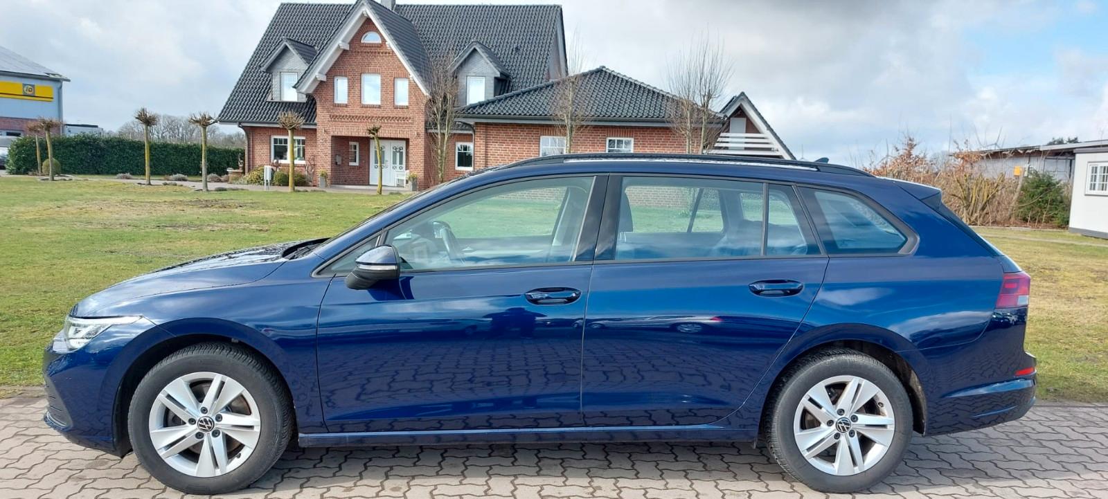 Volkswagen Golf VIII Variant Life 2,0TDi+Navi+Lenkrad+Sitzh