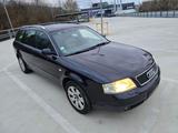 Audi A6 Avant 2,5TDI Xenon Nebel 6-Gang Al... - Audi A6 aus 2000: TDI