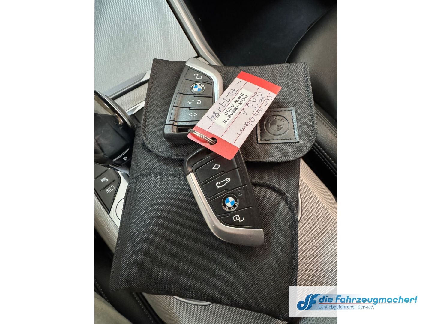Fahrzeugabbildung BMW 320 e Advantage Touring Park-Assistent Navi Digi