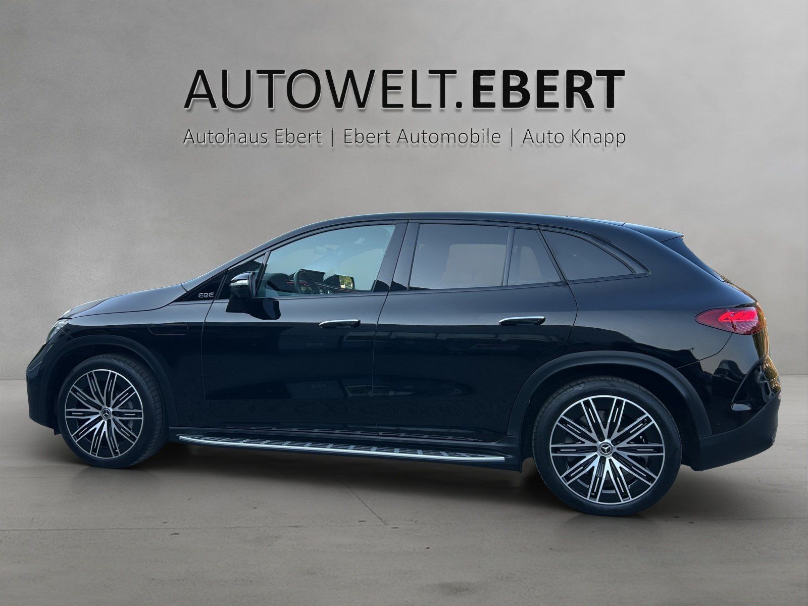 Fahrzeugabbildung Mercedes-Benz EQE350 4M SUV AMG Prem HYPER AIRMATIC AHK HAL WP