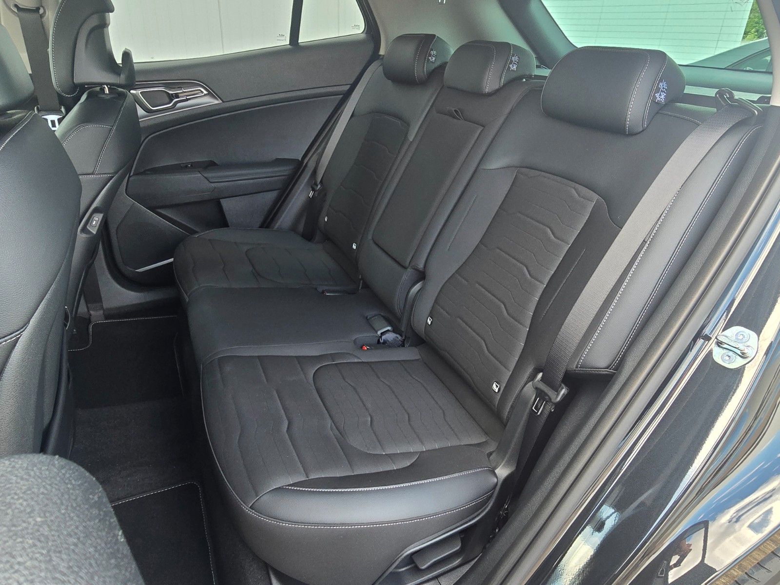 Fahrzeugabbildung Kia SPORTAGE 1.6T 2WD VIS KOM