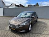 Ford Focus Lim. Titanium - Ford Focus Gebrauchtwagen in Saarbrücken