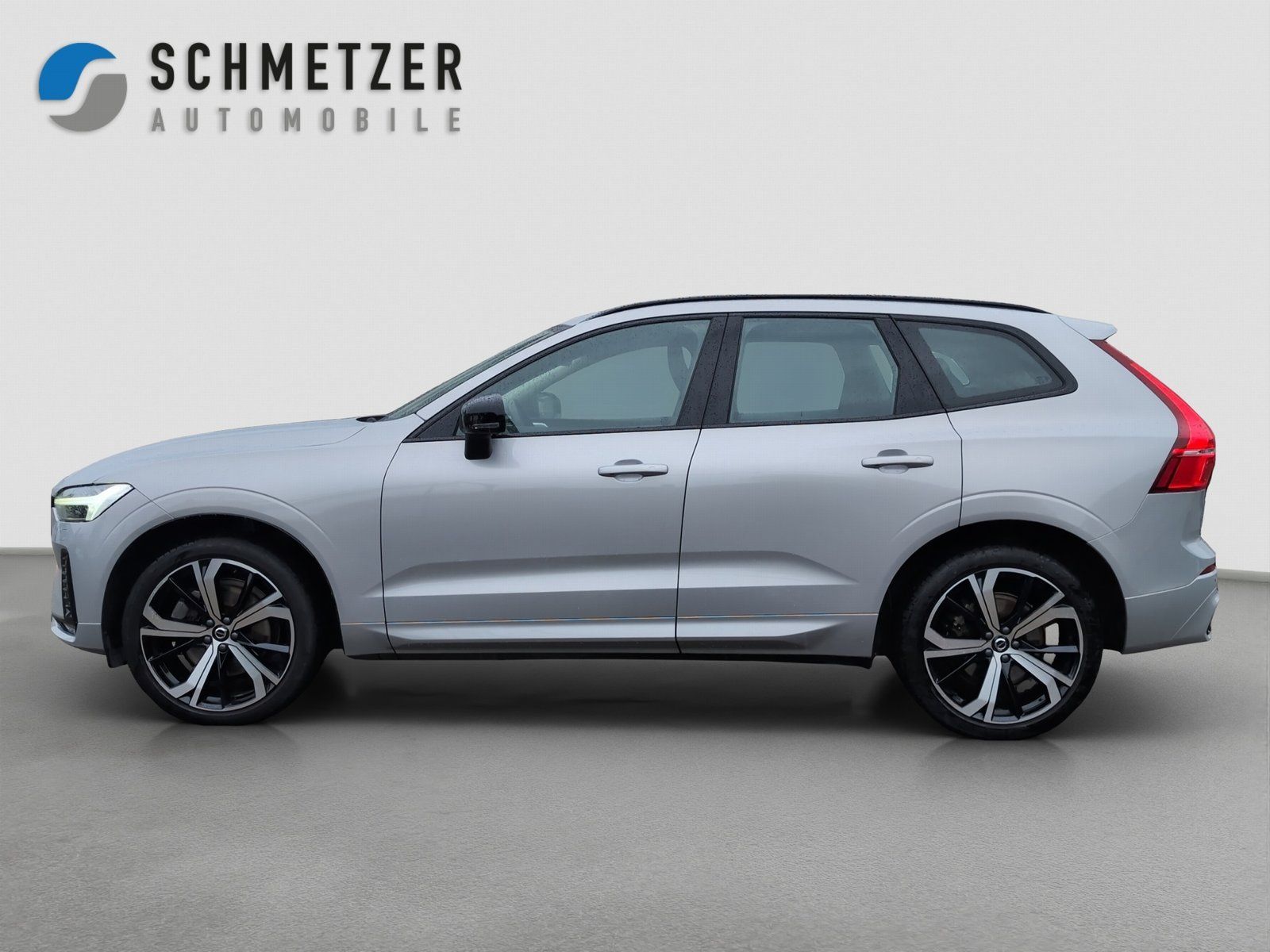 Volvo XC60 B4 AWD Ultimate Dark AHK semi BLIS Head-Up foto 2