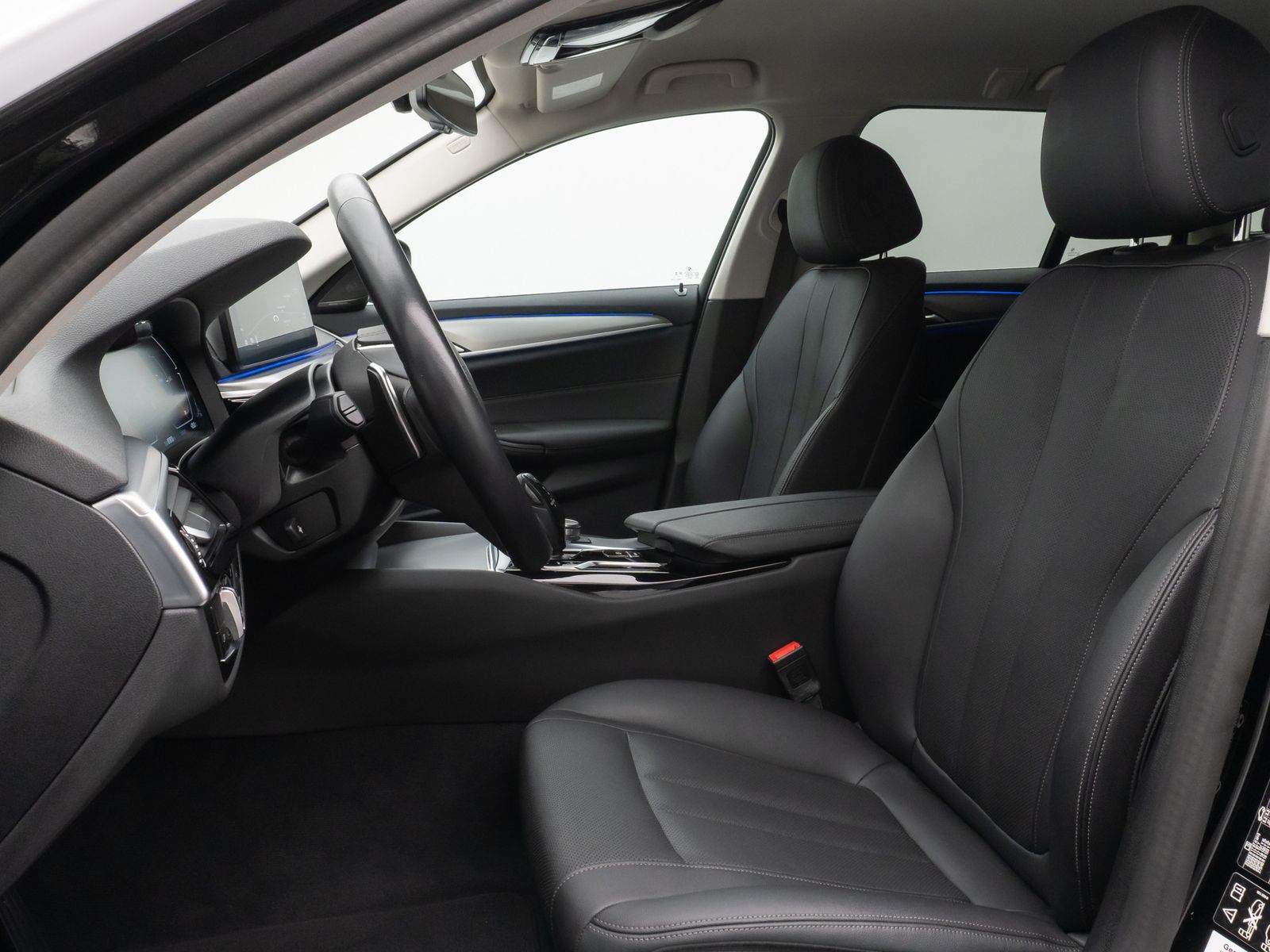 Fahrzeugabbildung BMW 520d xD ACC H/K Kamera Alarm DAB Leder 18Zoll