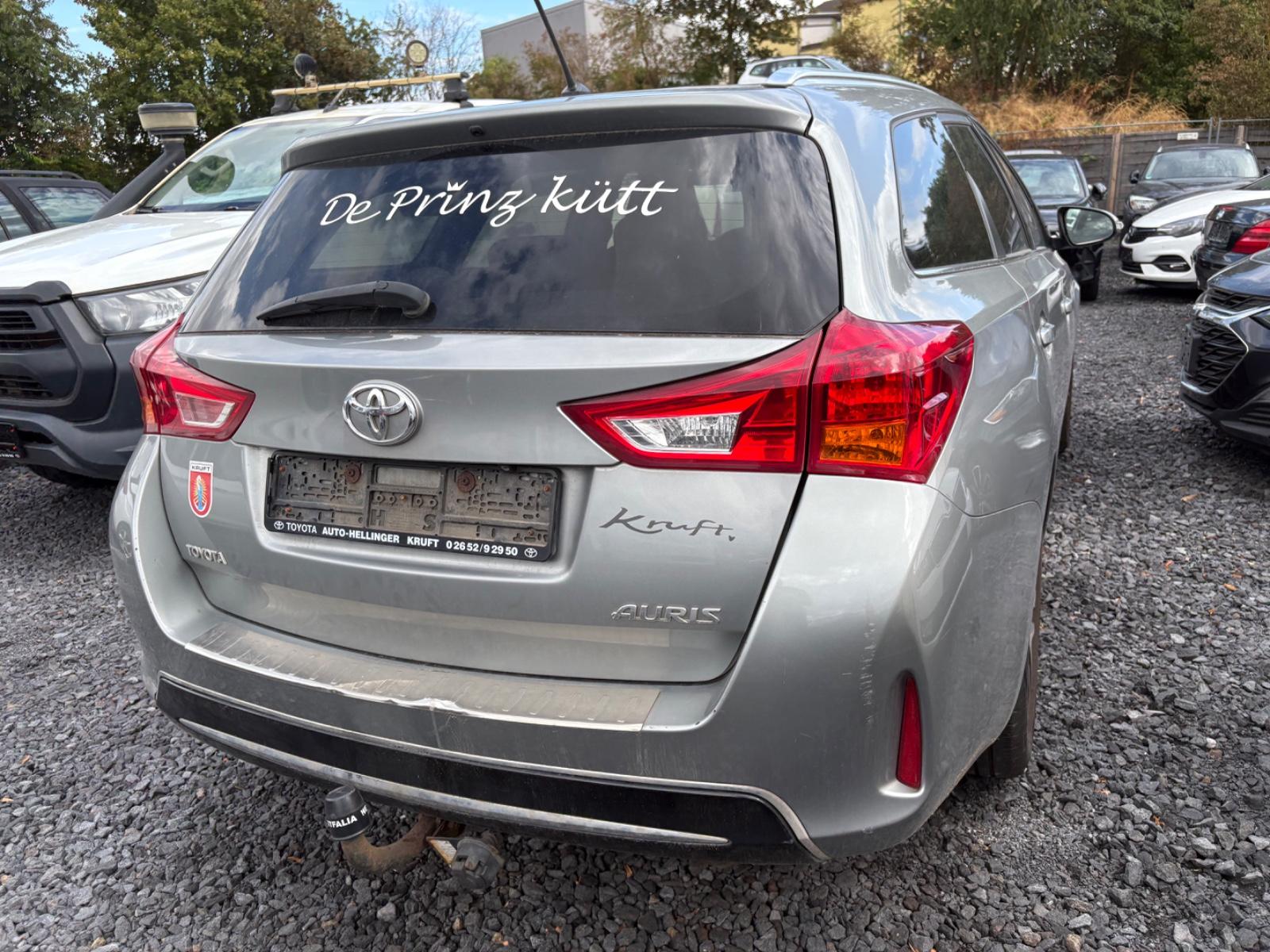 Toyota Auris 2014 — photo 6