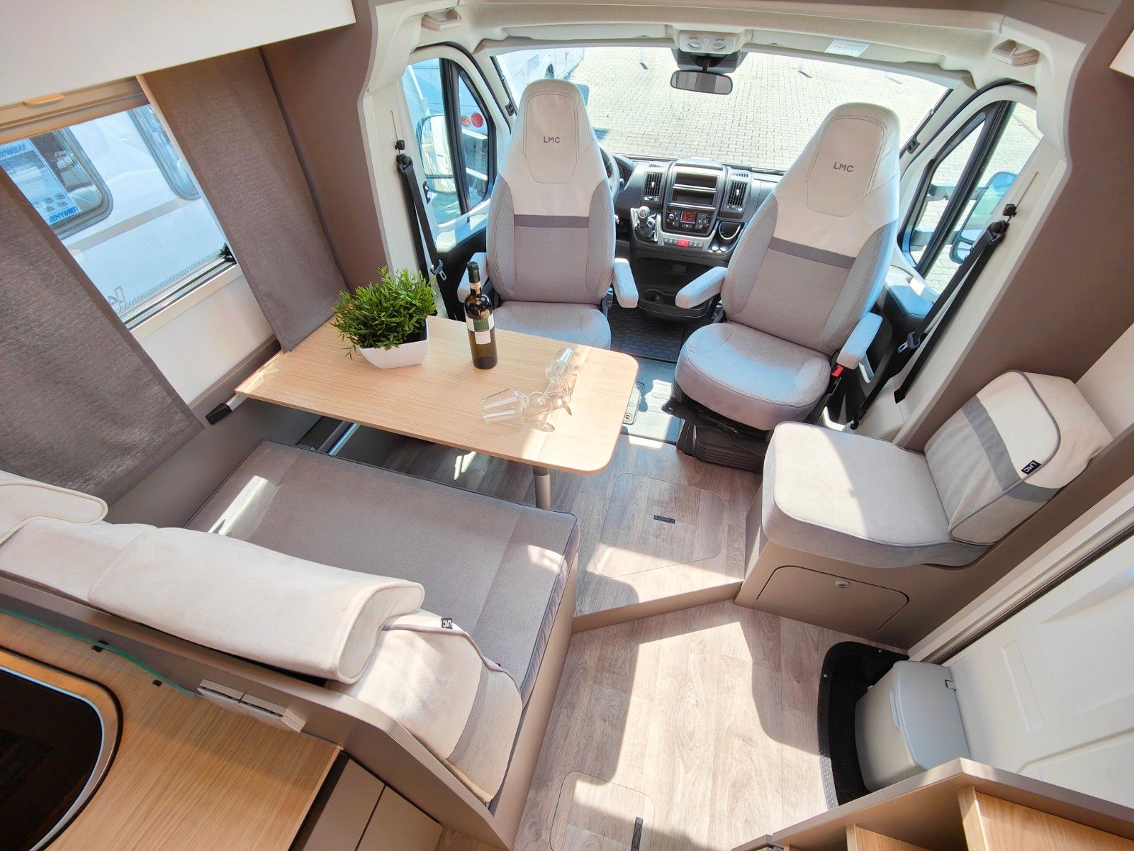 Fahrzeugabbildung LMC Tourer T 660 G - SUMMER SALE - 21%!